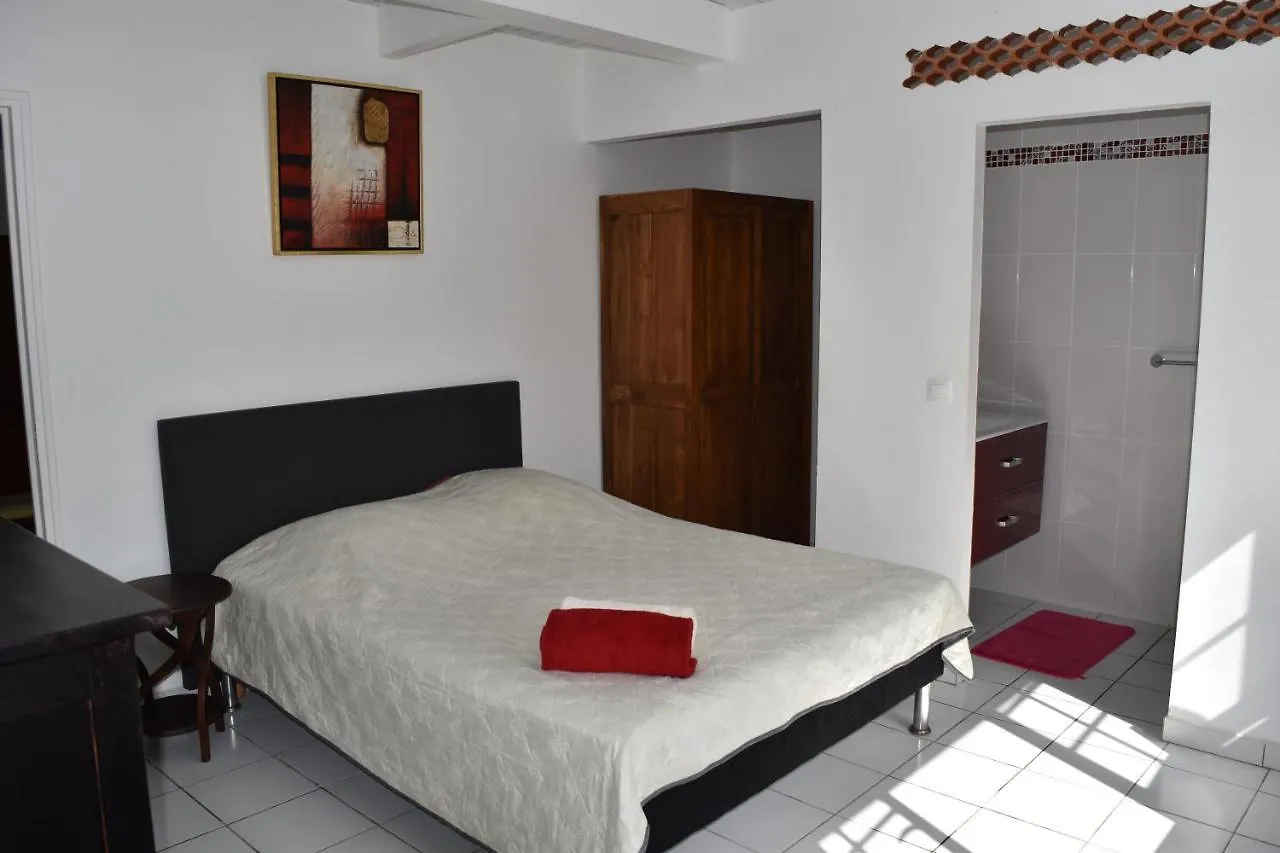 Villa Framboisine/ Bayalocation Bareto